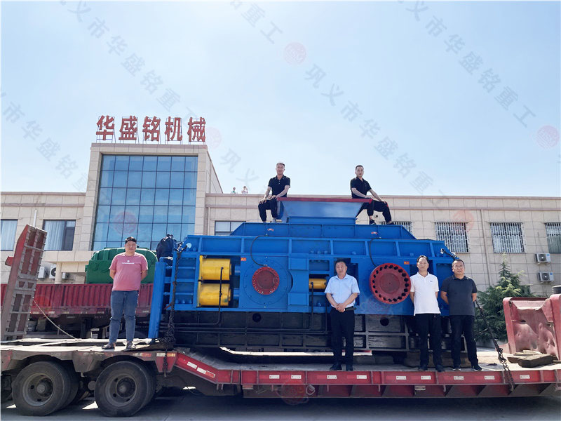 大型全自動液壓對輥破碎機 大型全自動液壓對輥破碎機
